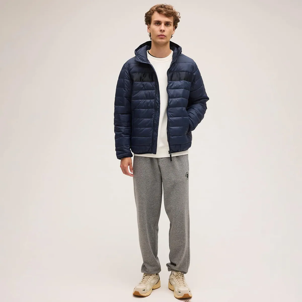Giacca trapuntata leggera Dimaro con cappuccio FILA, blu zaffiro scuro, foto 3 di 4