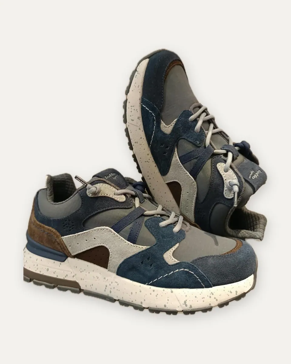 Sneaker running in camoscio blu e grigio Lotto Leggenda, blu e grigio